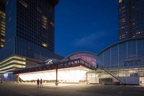 TomDavid Architects Pop Up Luggage Space Rotterdam
