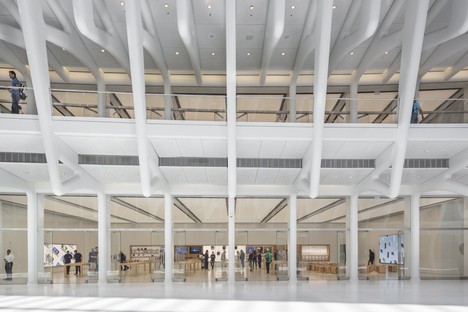Bohlin Cywinski Jackson Apple Store in the World Trade Center Oculus

