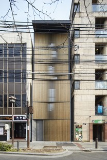 Florian Busch Architects K8 Bar Galerie in Kyoto
