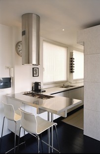 Wohnung und Büro, zwei Innenarchitekturen von Schiattarella Associati 
