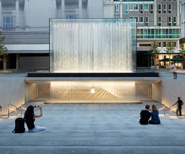 Foster + Partners Apple Piazza Liberty Mailand
