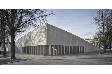 Ausstellung Robert Konieczny Moving Architecture in Berlin
