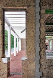 Architecten De Vylder Vinck Taillieu PC CARITAS ein experimenteller Raum in Melle<br />
