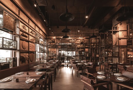 Tzuco ein Restaurant für Carlos Gaytán in Chicago, von Cadena Concept Design
