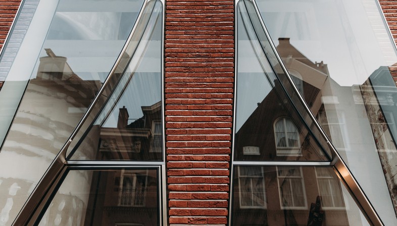 UNStudio The Looking Glass die Architektur einer Fassade für die Mode in Amsterdam
