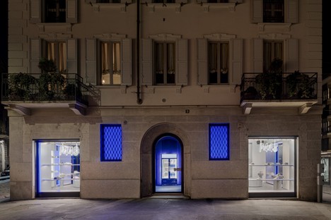 Piuarch realisiert ein innovatives Sneakers-Geschäft in Mailand
