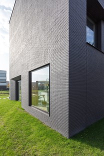Pasel Künzel Architects Projekt K41 Black Diamond Wohnen in einem Kubus in Utrecht

