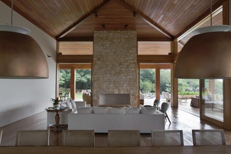 Gilde Meirelles Arquitetura natürliche Materialien, um in Harmonie mit dem Wald zu leben
