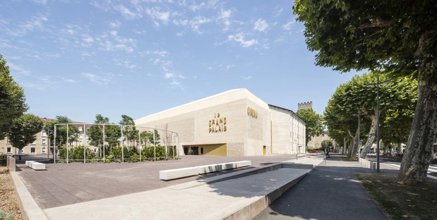 Antonio Virga Architecte Le Grand Palais Cinema und Museumsraum in Cahors
