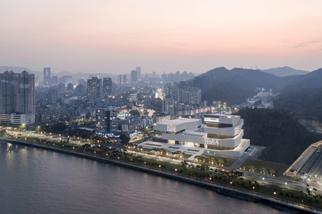 gmp Architekten von Gerkan, Marg und Partner vollenden das Zhuhai Museum in China

