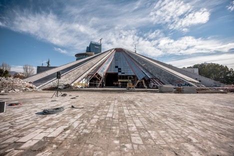 Start des Projekts von MVRDV, neues Leben für die Pyramide von Tirana
