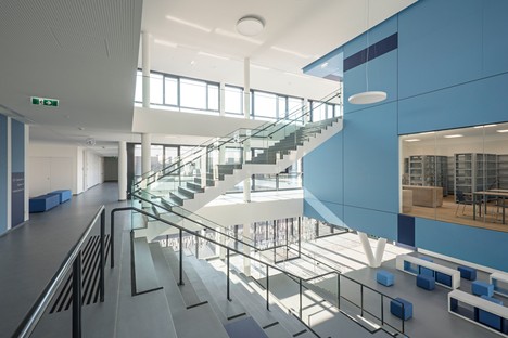 .Megatabs .BORG eine nachhaltige, energieeffiziente Schule für Oberndorf
