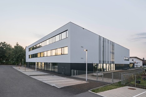 .Megatabs .BORG eine nachhaltige, energieeffiziente Schule für Oberndorf

