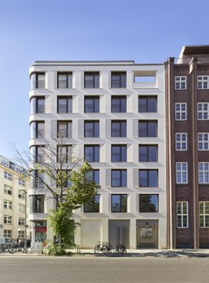Tchoban Voss Architekten Embassy Wohnen am Köllnischen Park in Berlin
