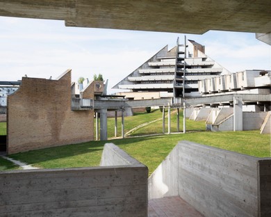 Ausstellung 10 Journeys through Italian architecture Triennale Milano

