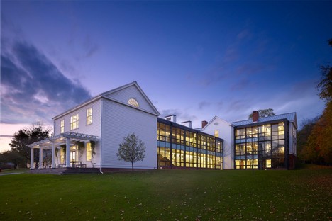 VMA Voith & Mactavish Architects hat das Math & Science Center der Millbrook School fertig gestellt

