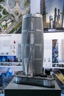 Besuch der Ausstellung Zaha Hadid Architects: Vertical Urbanism in der HKDI Gallery in Hongkong
