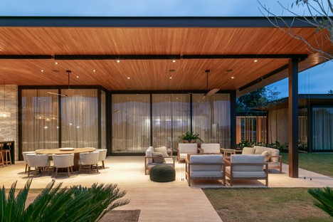 Gilda Meirelles Arquitetura Pitombas House ein modulares Haus für die Integration in die Natur
