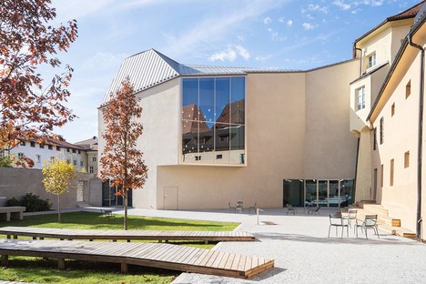 Carlana Mezzalira Pentimalli neue Stadtbibliothek von Brixen
