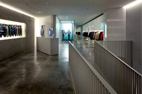 TADAO ANDO, Boutique und Showroom DUVETICA in MAILAND
