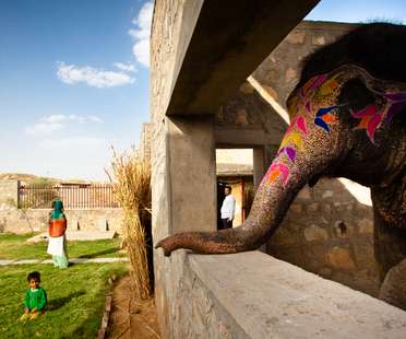 RMA Architects, Hathigaon, Wohnanlage für Elefanten und ihre Mahuts
