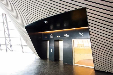 Zaha Hadid Architects London Aquatics Centre courtesy of Cutting Edge
