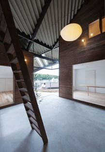 Das Rain Shelter House von y+M design in Yanogo (Japan)
