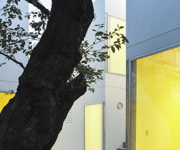 Chiba Manabu: Sugar Housing in einer Kunstgalerie in Tokio
