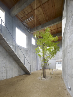 Haus in Yagi von Suppose Design Office und Ohno Hirohumi
