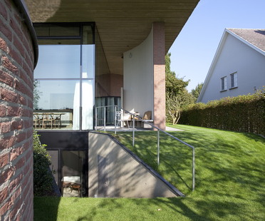 Lens°Ass Architects und House V in Overpelt (Belgien) 