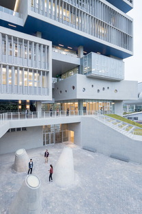 Open Architecture: Tsinghua Ocean Center Shenzhen, China
