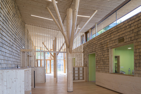 R2k Architectes: Relais d'Assistance Maternelle in Tencin, Frankreich
