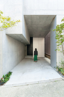 Akihisa Hirata: Tree-ness house, Haus und Kunstgalerie in Tokio
