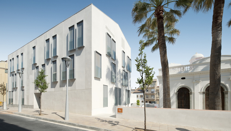 Batlle i Roig: Kulturzentrum Can Bisa und neue Wohnungen
