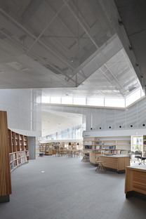 Takao Shiotsuka Atelier: Stadtbücherei in Taketa, Japan
