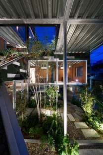 Akihisa Hirata: Overlap House in Tokio
