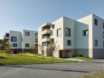 2b architectes: Seniorenwohnungen in Sugiez, Schweiz
