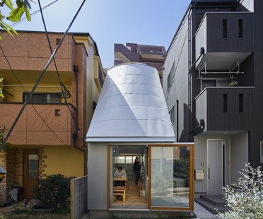 Takeshi Hosaka: Haus Love2 in Tokio
