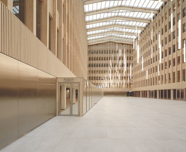 Pulse von BFV Architectes: ein Holzkathedrale in Saint-Denis
