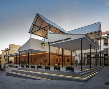 Àcrono Arquitectura hat den öffentlichen Markt von Baza, Andalusien saniert
