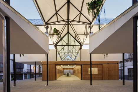 Àcrono Arquitectura hat den öffentlichen Markt von Baza, Andalusien saniert
