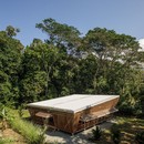Casa Sin Huella von Schütte und A-01, skalierbarer Wohnraum für die Wildnis
