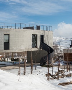 LEFT Architects: Out-to-Out House in Faqra, Libanon
