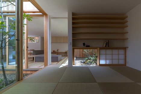 Arbol: Haus in Akashi, Japan

