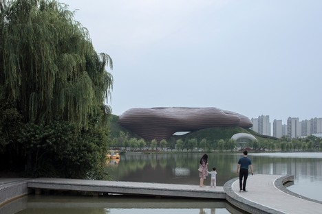 Floating Melodies: Liyang Museum von CROX