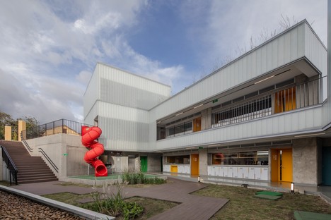 Mazzanti: Erweiterung des Colegio Helvetia in Bogotá
