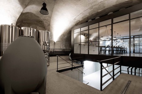 Gut Wagram: Das Wiener Büro Destilat für die Weinmanufaktur Clemens Strobl
