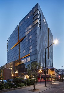 Das Four Seasons Hotel in Montréal, entworfen von Lemay und Sid Lee Architecture
