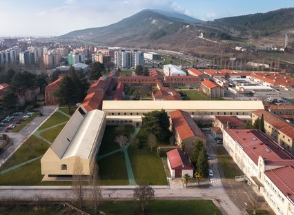 Vaillo+Irigaray: Erweiterung eines psychiatrischen Zentrums, Pamplona
