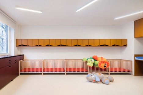 No Architects: Renovierung der Kindertagesstätte Malvína in Karlín

